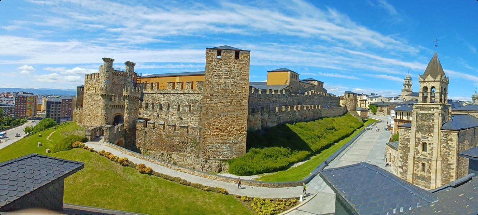 Apartamento Castillo Ponferrada. Exteriör bild